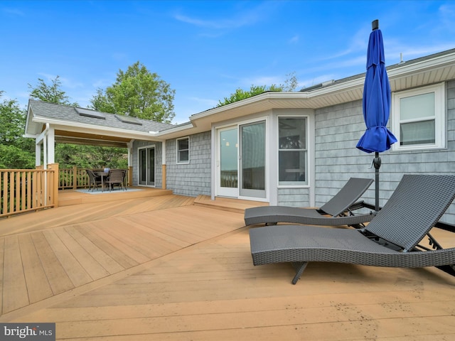 2054 Buckskin Cv, Auburn, PA 17922 - deck with outdoor dining area
