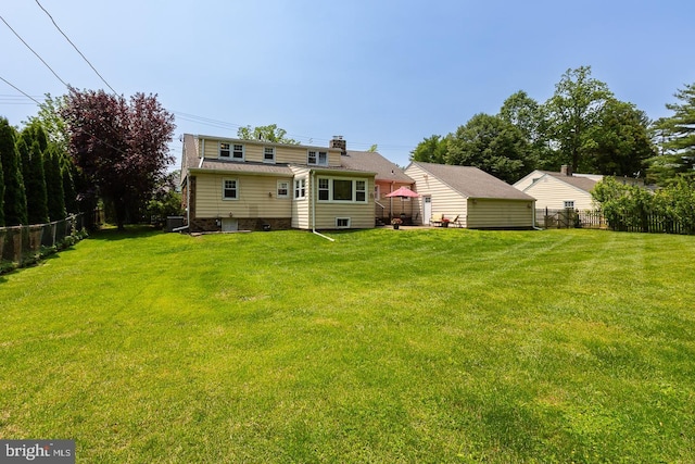921 Coopertown Rd, Bryn Mawr, PA 19010 - view of yard with an outbuilding and central AC