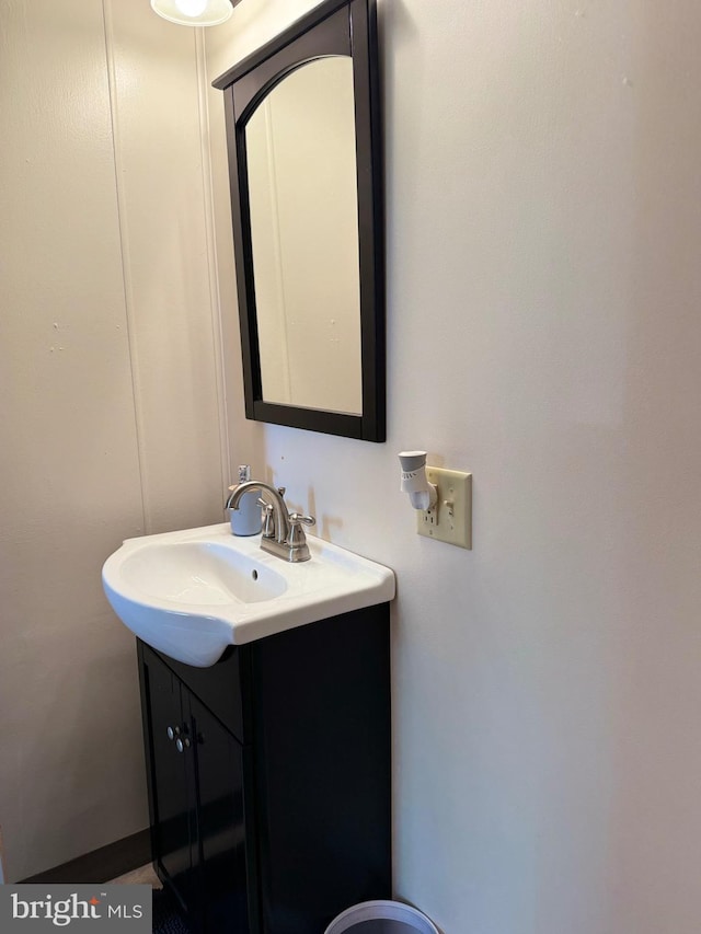 701 25th St, Huntingdon, PA 16652 - bathroom with vanity