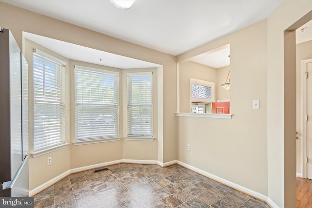 205 Quiet Ridge Ct, Pasadena, MD 21122 - unfurnished room featuring healthy amount of natural light and baseboards
