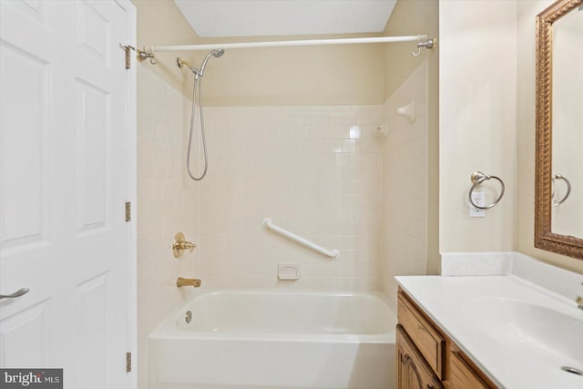 205 Quiet Ridge Ct, Pasadena, MD 21122 - bathroom featuring bathing tub / shower combination and vanity