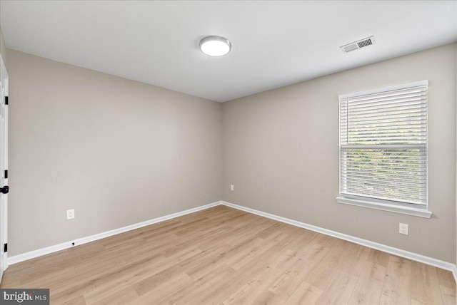 21788 Regents Park Cir, Sterling, VA 20166 - unfurnished room featuring baseboards and light wood-style flooring