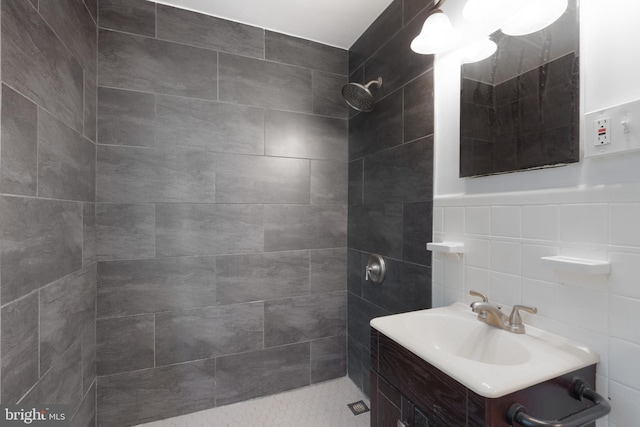 211 E Glebe Rd Unit C, Alexandria, VA 22305 - bathroom with a tile shower and vanity