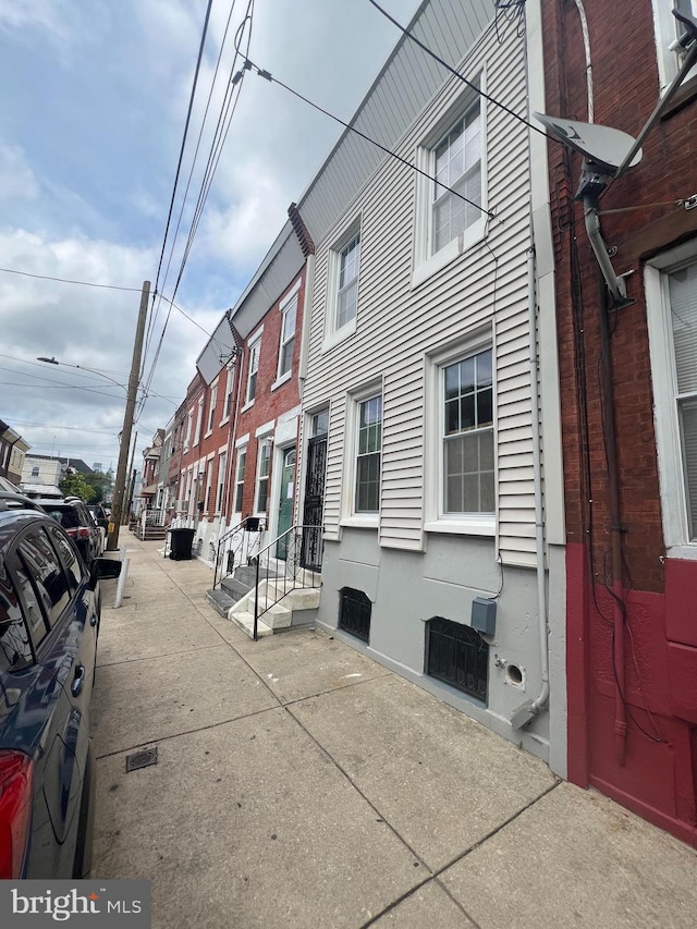 1719 S Chadwick St, Philadelphia, PA 19145 - view of asphalt road with street lights and sidewalks