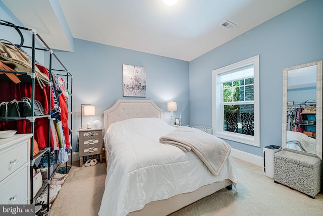 6513 Manor Ridge Ct, Falls Church, VA 22043 - carpeted bedroom featuring baseboards