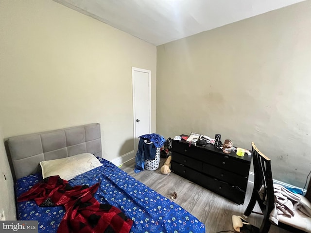 5131 Ludlow St, Philadelphia, PA 19139 - bedroom with wood finished floors and baseboards