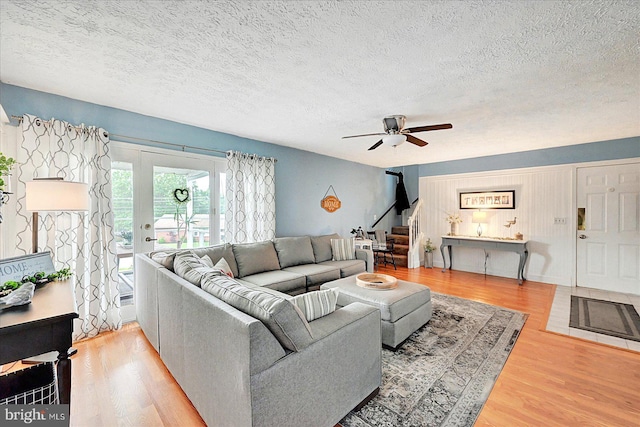 11 Thomas Cir, New Freedom, PA 17349 - living area featuring a ceiling fan, a textured ceiling, and wood finished floors