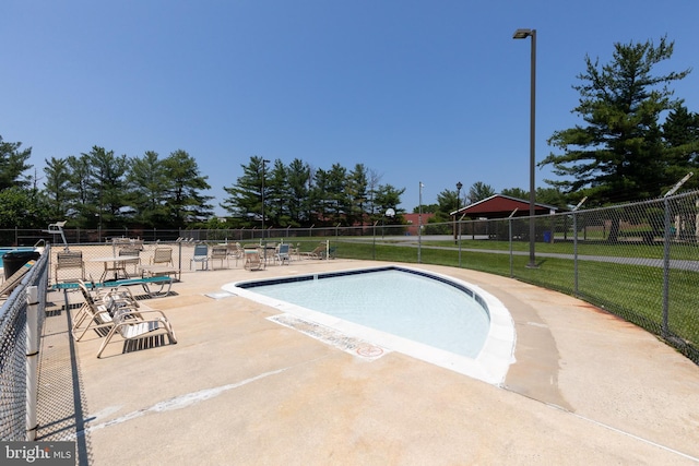 8798 Victory Ct, Walkersville, MD 21793 - community pool with a patio area