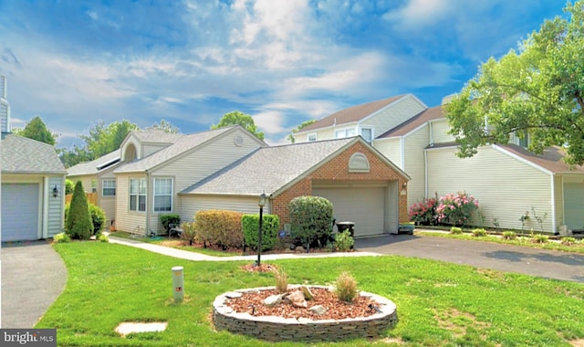 7524 Cross Gate Ln, Alexandria, VA 22315 - view of front facade with a front lawn and driveway