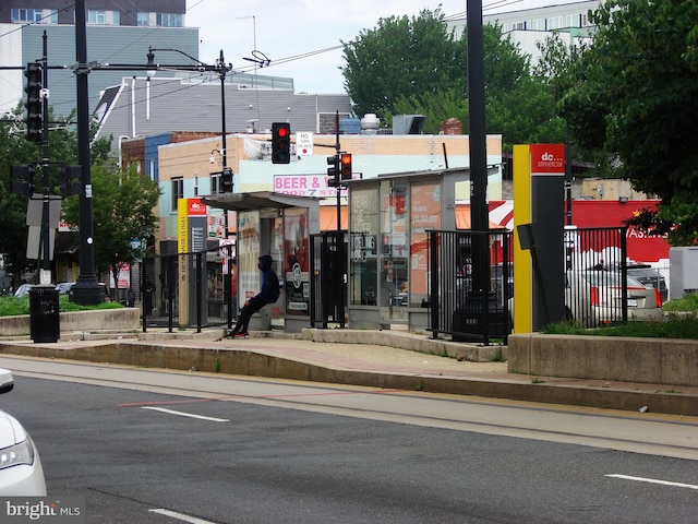 610 NE 21st St NE, Washington, DC 20002 - view of asphalt street with traffic lights, curbs, sidewalks, and street lighting