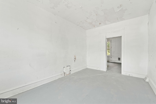 916 S 8th St, Camden, NJ 08102 - spare room with concrete floors and baseboards