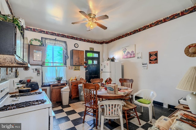 505 N Schroeder St, Baltimore, MD 21223 - dining space featuring light flooring and a ceiling fan