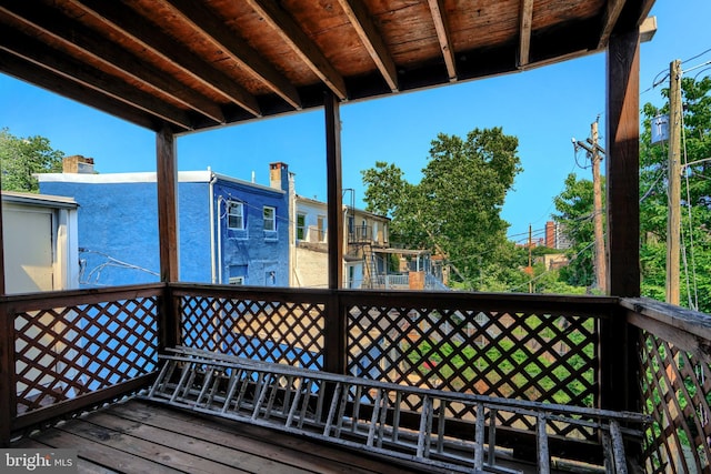 505 N Schroeder St, Baltimore, MD 21223 - view of wooden terrace
