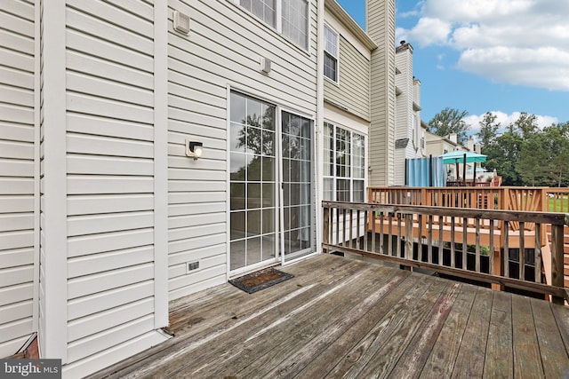 11793 Nates Pl, Woodbridge, VA 22192 - view of wooden deck