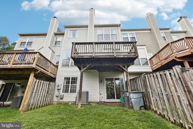 11793 Nates Pl, Woodbridge, VA 22192 - back of house with a wooden deck
