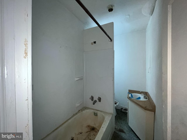 4728 York Rd, Baltimore, MD 21212 - full bathroom featuring toilet and shower / bath combination