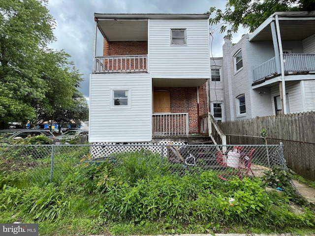 4728 York Rd, Baltimore, MD 21212 - back of house featuring brick siding