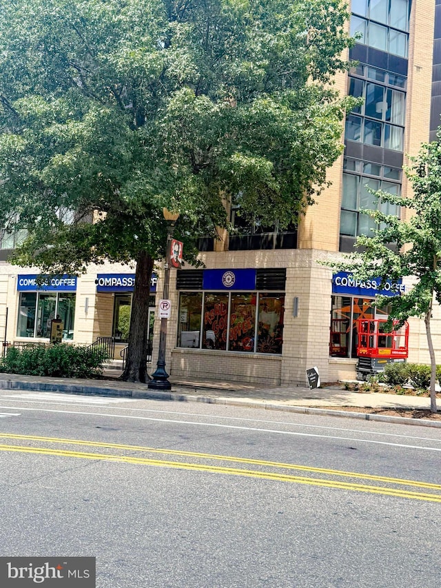 1832 Calvert St NW Unit 3, Washington, DC 20009 - view of building exterior