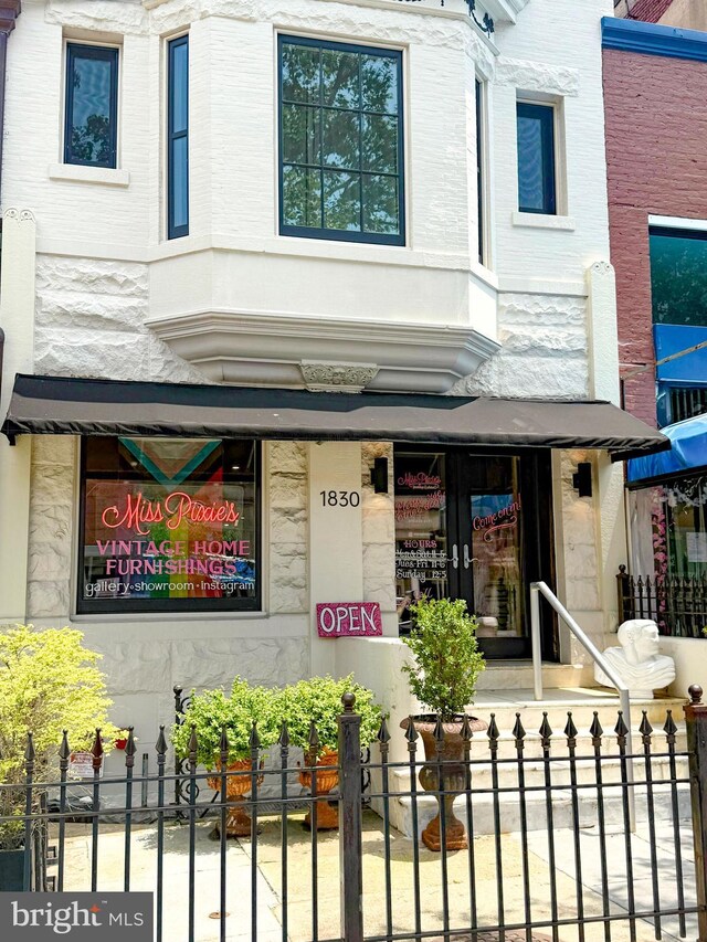 1832 Calvert St NW Unit 3, Washington, DC 20009 - view of property