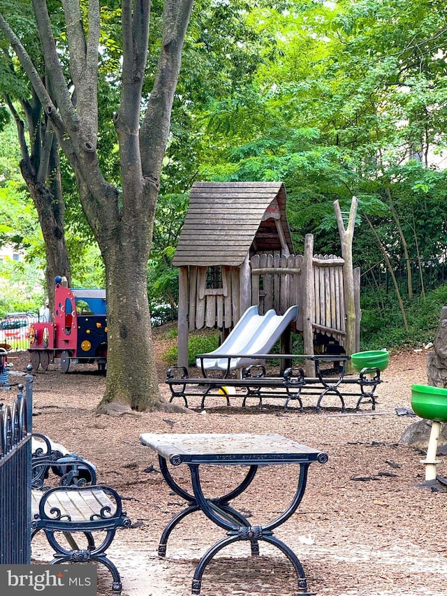 1832 Calvert St NW Unit 3, Washington, DC 20009 - surrounding community