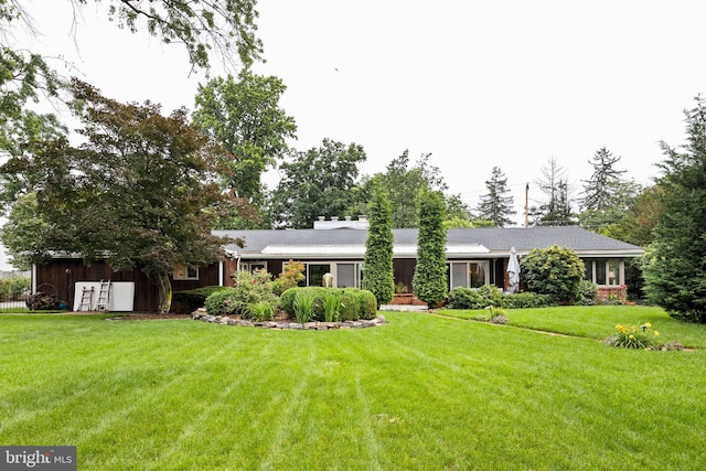 320 S Main St, Quakertown, PA 18951 - single story home with a front lawn