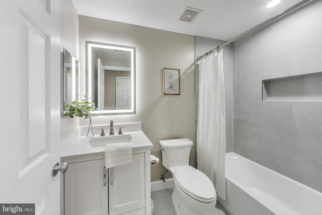 2177 S Glebe Rd, Arlington, VA 22204 - full bath with toilet, vanity, baseboards, and shower / bath combination with curtain