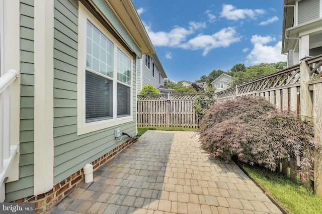 2177 S Glebe Rd, Arlington, VA 22204 - fenced backyard featuring a patio area