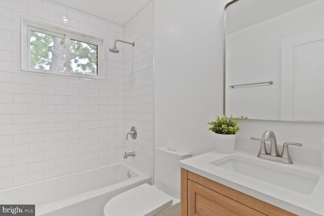 418 Belton Ct, Silver Spring, MD 20901 - bathroom with vanity, toilet, and tub / shower combination