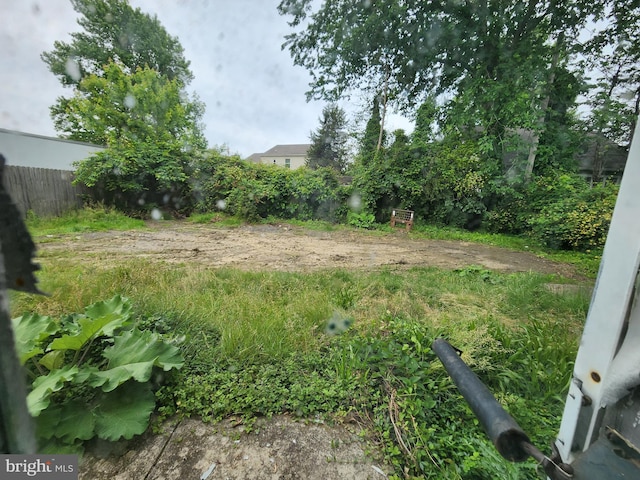 10 Nancy Rd, Wilmington, DE 19809 - view of yard
