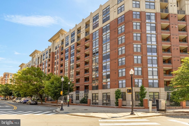 1021 N Garfield St Unit B37, Arlington, VA 22201 - view of apartment building / complex