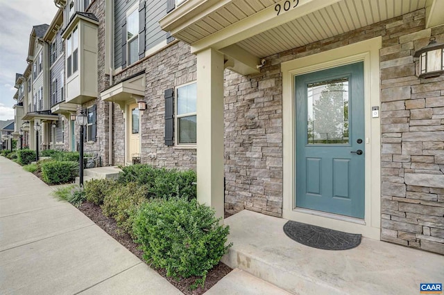 905 Flat Waters Ln, Charlottesville, VA 22911 - entrance to property with stone siding