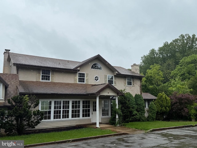 790 Hopewell Rd, Downingtown, PA 19335 - view of front facade featuring a chimney and roof with shingles