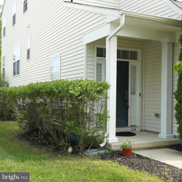 124 Meadow Cir, Mays Landing, NJ 08330 - property entrance with covered porch
