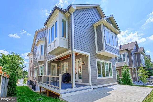 1600 Great Falls St, Mclean, VA 22101 - rear view of house with a deck