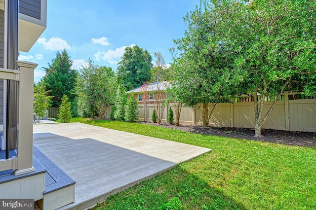 1600 Great Falls St, Mclean, VA 22101 - view of yard with a patio area