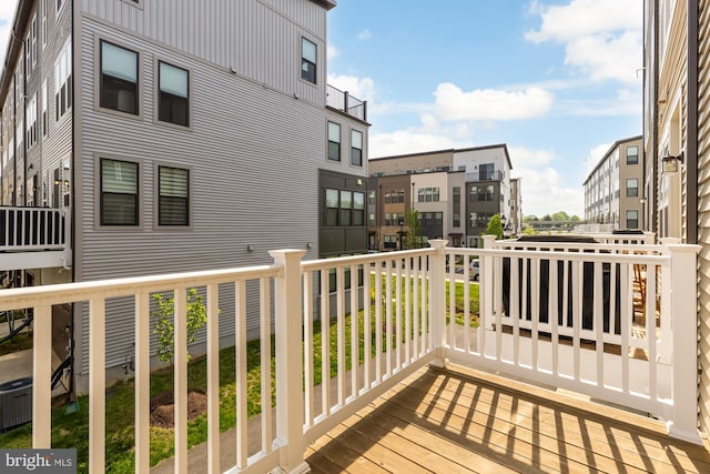 2521 River Terrace Rd, Hyattsville, MD 20782 - view of deck