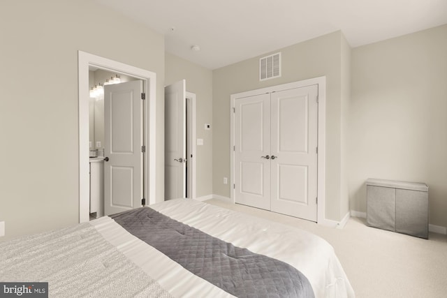 2521 River Terrace Rd, Hyattsville, MD 20782 - bedroom featuring baseboards, carpet, and a closet