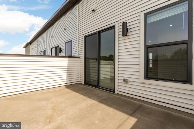 2521 River Terrace Rd, Hyattsville, MD 20782 - view of patio