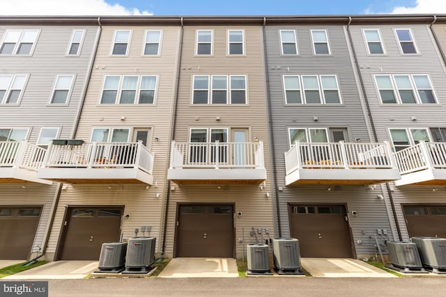 2521 River Terrace Rd, Hyattsville, MD 20782 - back of property with central AC and a garage