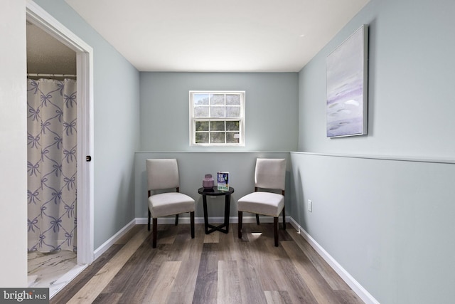 1207 Blithe Ct, Upper Marlboro, MD 20774 - living area featuring wood finished floors and baseboards
