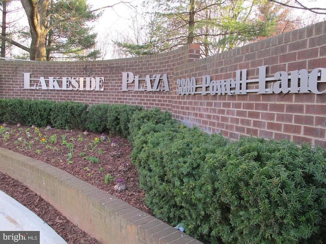 3800 Powell Ln Unit 519, Falls Church, VA 22041 - view of community / neighborhood sign