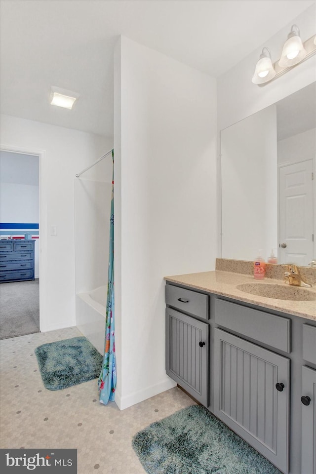 3 Rycroft Rd, Mechanicsburg, PA 17050 - bathroom with vanity, shower / bath combo, and baseboards