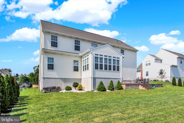 3 Rycroft Rd, Mechanicsburg, PA 17050 - rear view of house featuring a yard