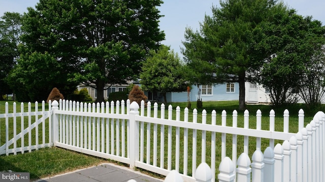 114 Mohican Ln, Tuckerton, NJ 08087 - view of yard