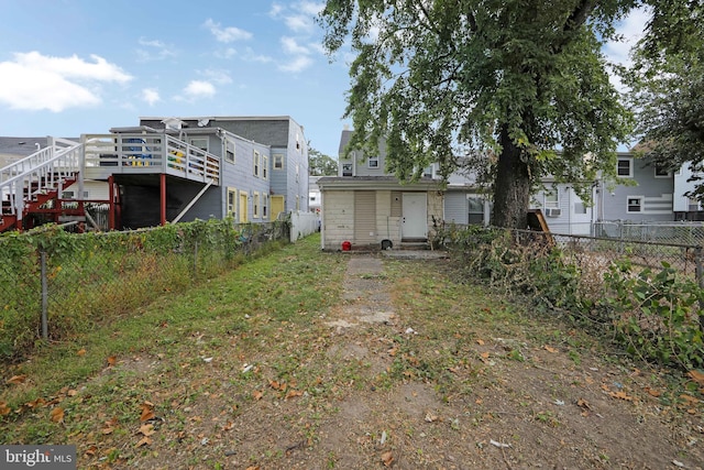 133 E Federal St, Burlington, NJ 08016 - rear view of property featuring a fenced backyard
