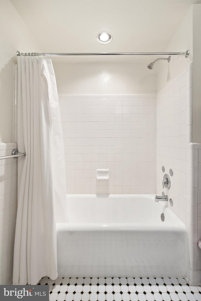 3901 Connecticut Ave NW Unit 406, Washington, DC 20008 - full bath with shower / bath combination with curtain and recessed lighting