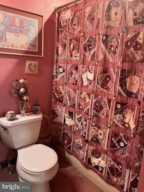 46 Carriage Stop Pl, Florence, NJ 08518 - bathroom featuring toilet and shower / bath combination with curtain