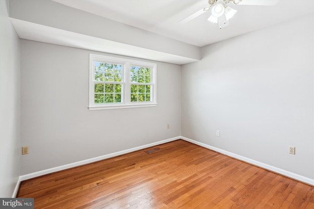 9523 Greencastle Ln, Lorton, VA 22079 - spare room featuring light wood finished floors, baseboards, and ceiling fan