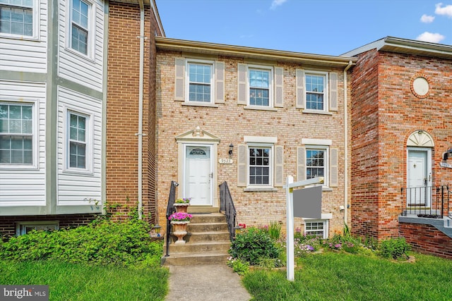 9523 Greencastle Ln, Lorton, VA 22079 - view of property with brick siding