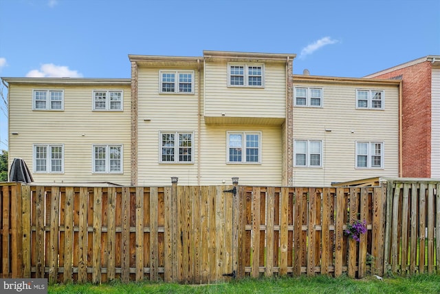 9523 Greencastle Ln, Lorton, VA 22079 - view of rear view of house